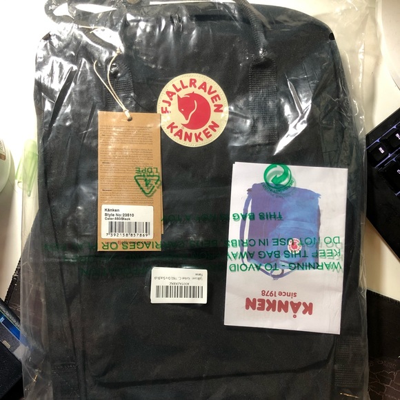 Fjallraven Kanken Backpack Color Black - Picture 2 of 7